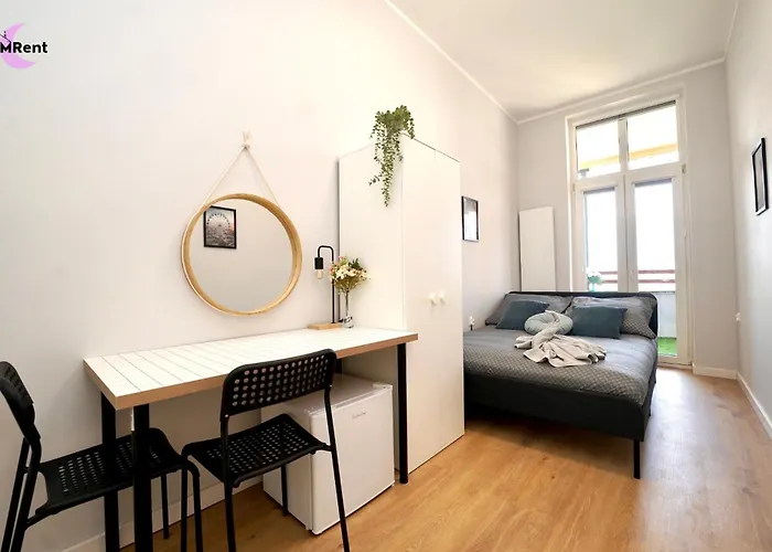 Mmrent Shipyard Room